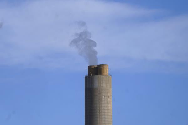 美国燃煤电厂对电网的贡献暴跌至历史最低水平:报告